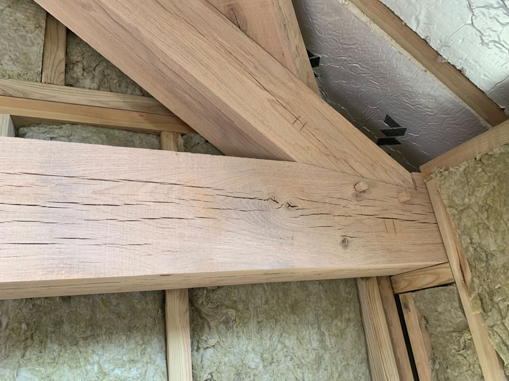 Shouldered-mortice-and-tenon-joint-used-in-oak-framing